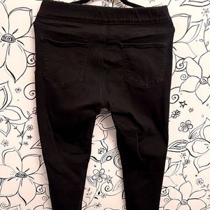 Black Pull on Skinny Jeans